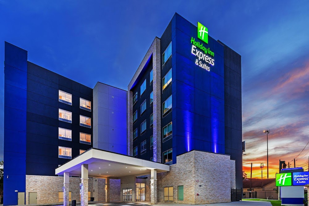 Holiday Inn Express & Suites Houston – N Downtown, an IHG Hotel