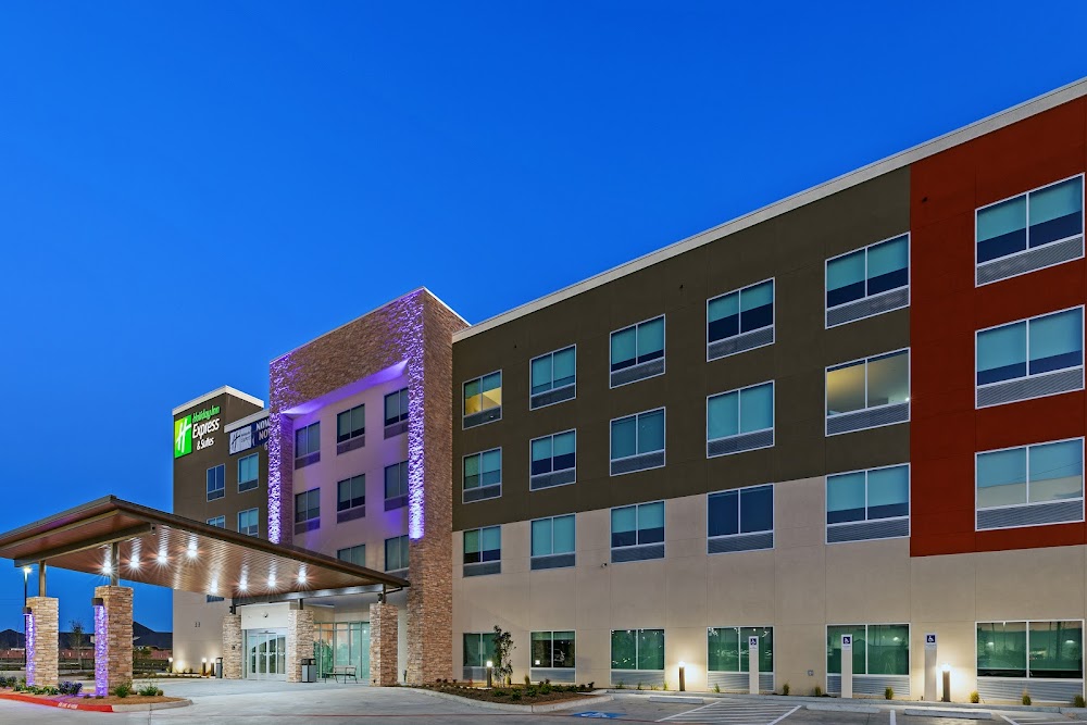 Holiday Inn Express & Suites Houston SW – Rosenberg, an IHG Hotel